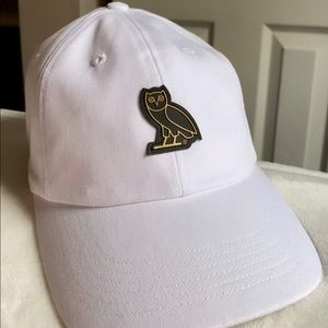 October’s Very Own essentials cap in white